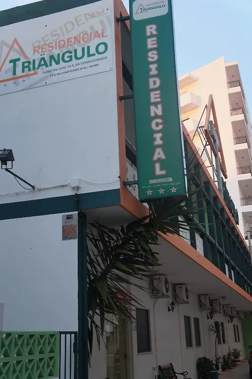Triangulo - Alojamento Local Hotel Quarteira Pensjonat